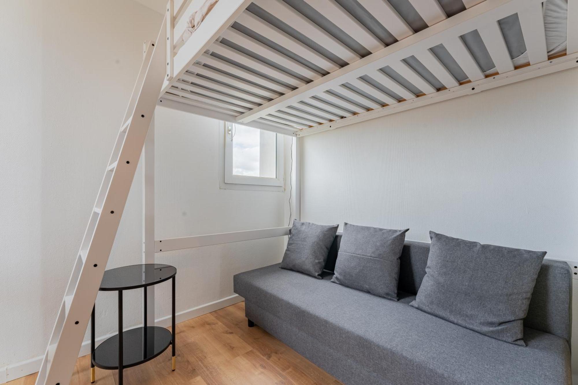 Charlemagne - Studio Confortable Avec Parking Gratuit - Quelques Pas De La Gare, Cuisine, Wifi Apartment Arras Bagian luar foto
